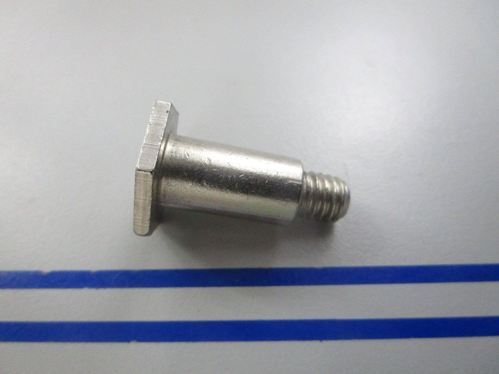 NEW OEM 313849 0313849 OMC Johnson Evinrude Stop Link Screw 0810