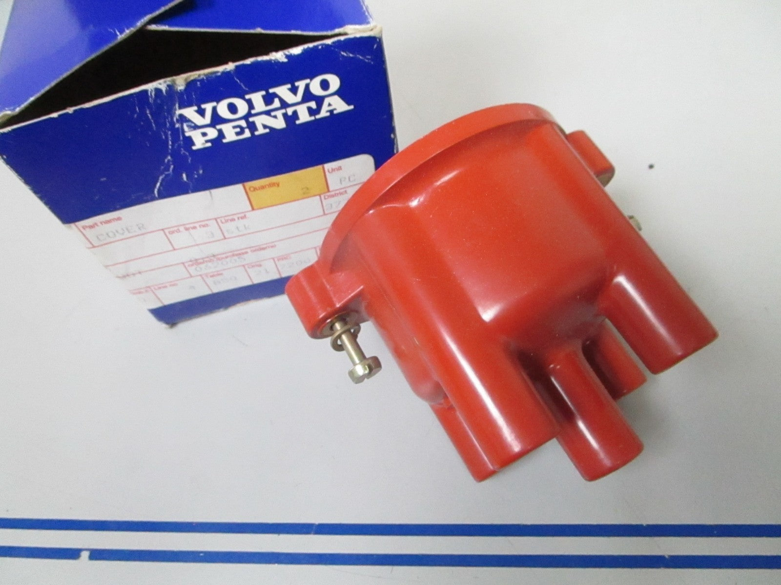 *NEW OEM* 0840 Volvo Penta Distributor Cap Cover 841263