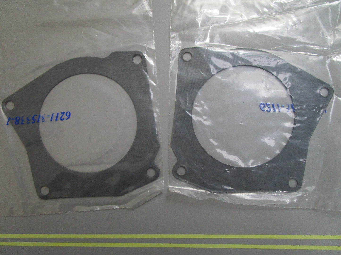 *NEW OEM* (LOT OF 2) 0810 OMC Johnson Evinrude Gasket 315338 0315338