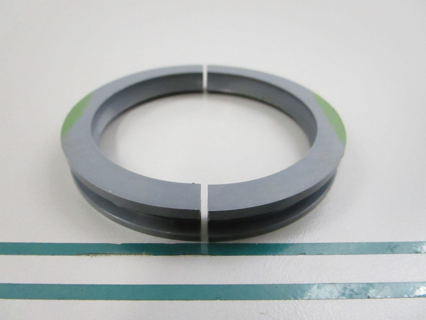 NEW OEM 473422 GM Seal Assembly 0810