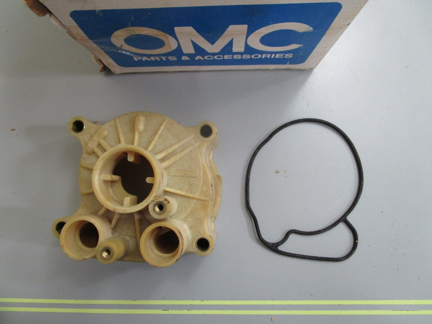 *NEW OEM* 0820 OMC Johnson Evinrude Water Pump Housing 315505 0315505