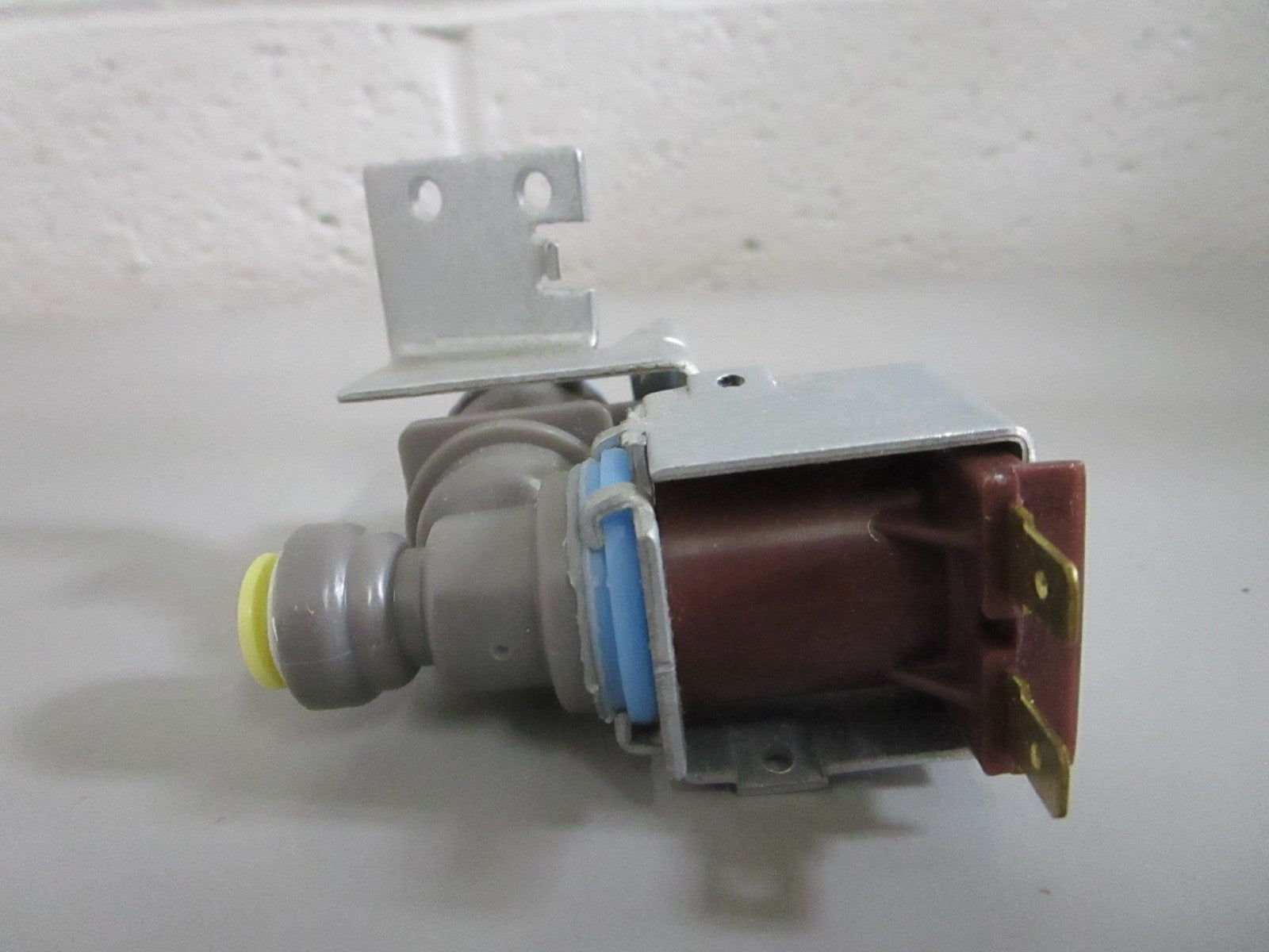 Whirlpool NEW OEM Refrigerator Water Inlet Valve W11766865 NOS Genuine 0820