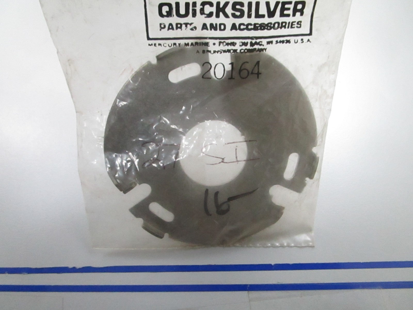 *NEW OEM* 0810 Mercury Quicksilver Plate 20164