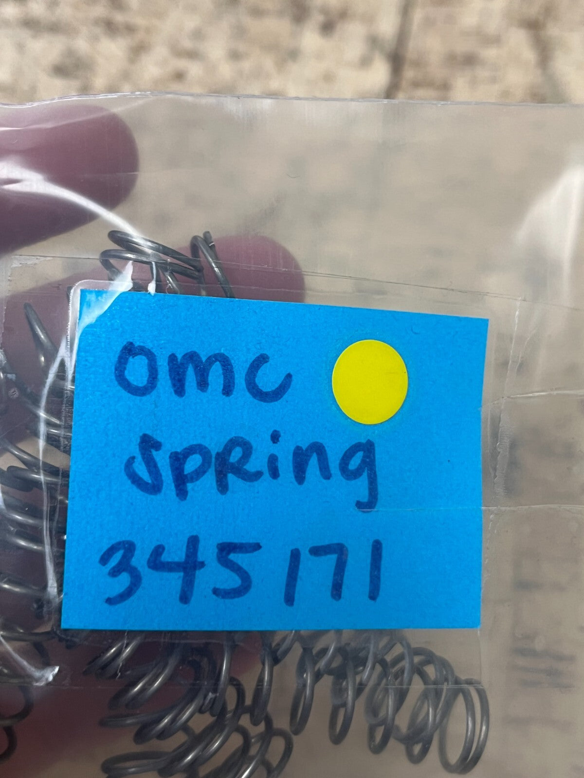 *NEW OEM* 0720 OMC Johnson Evinrude Spring 345171 0345171