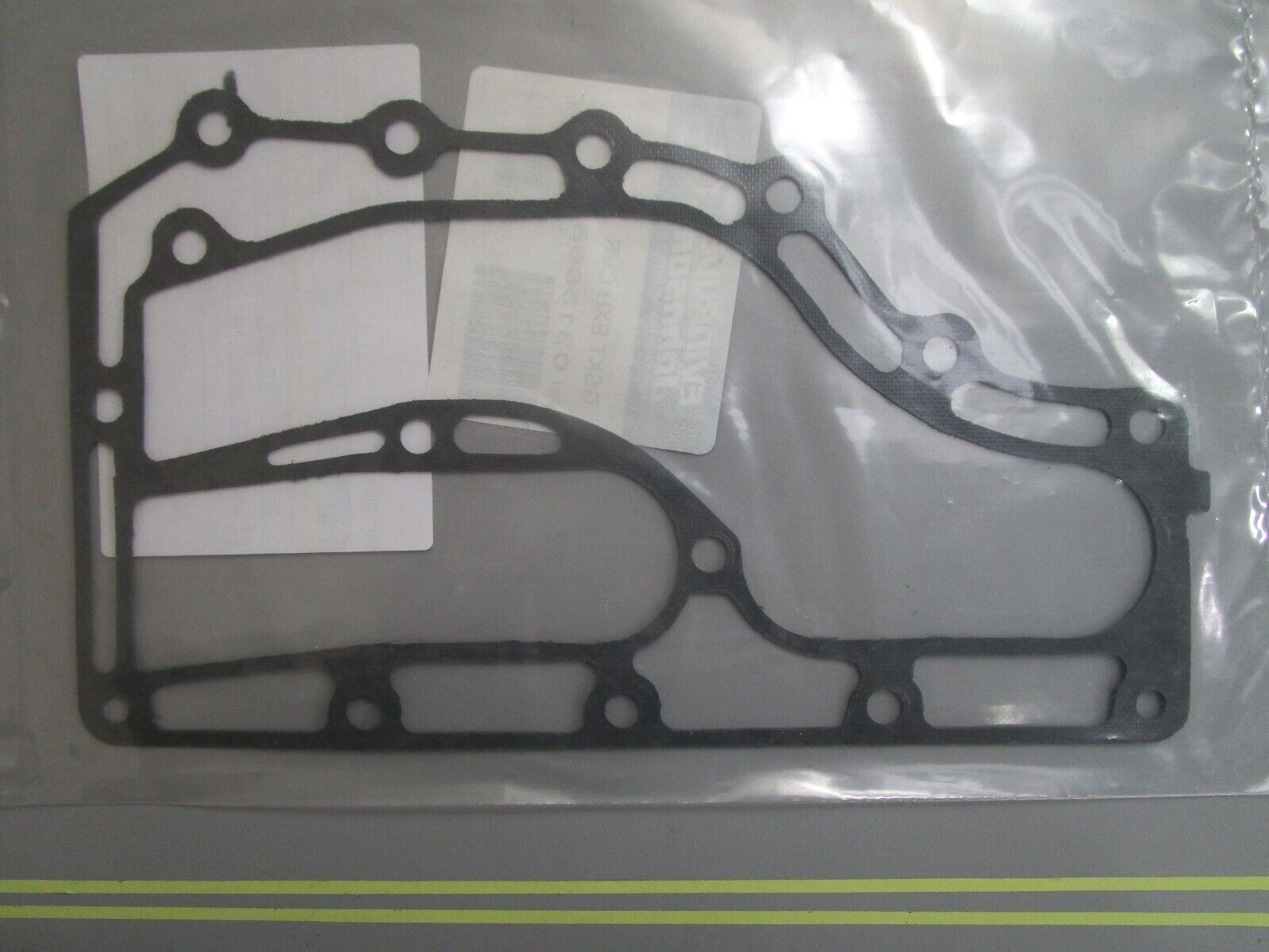 *NEW OEM* 0820 OMC Johnson Evinrude Exhaust Cover Gasket 315868 0315868