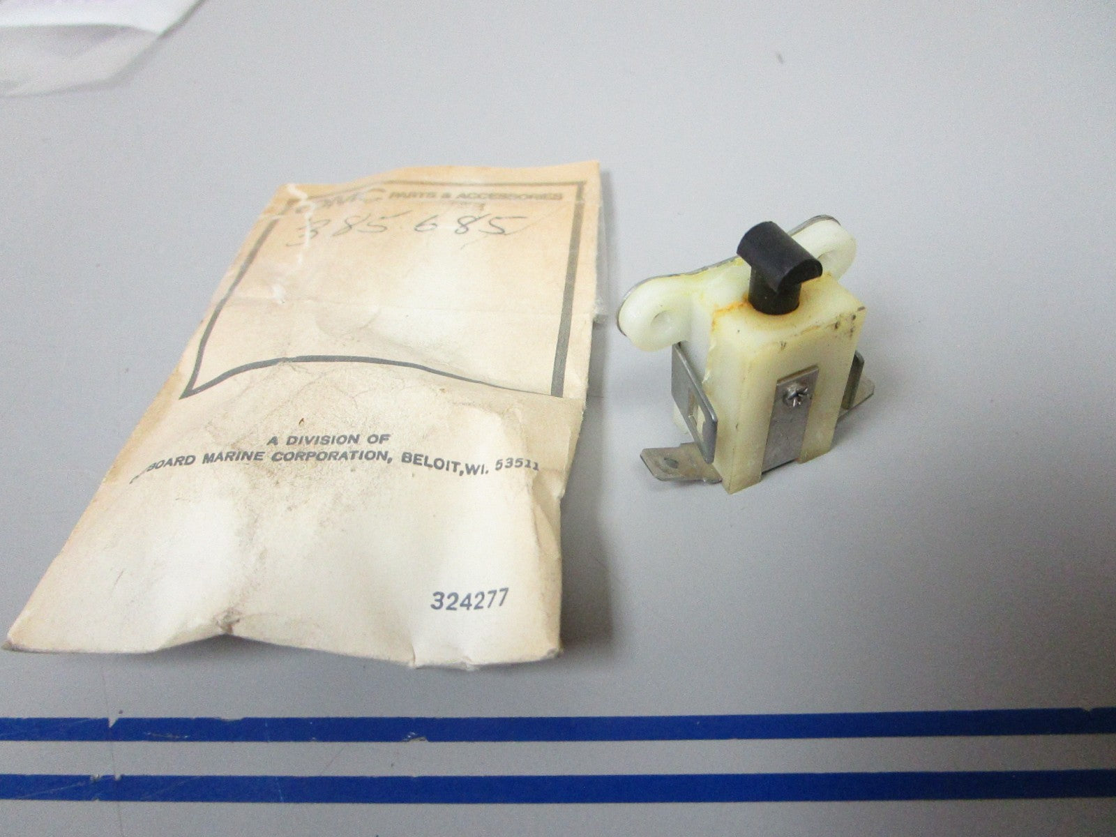 *NEW OEM* 0720 OMC Johnson Evinrude Safety Switch 385685 0385685