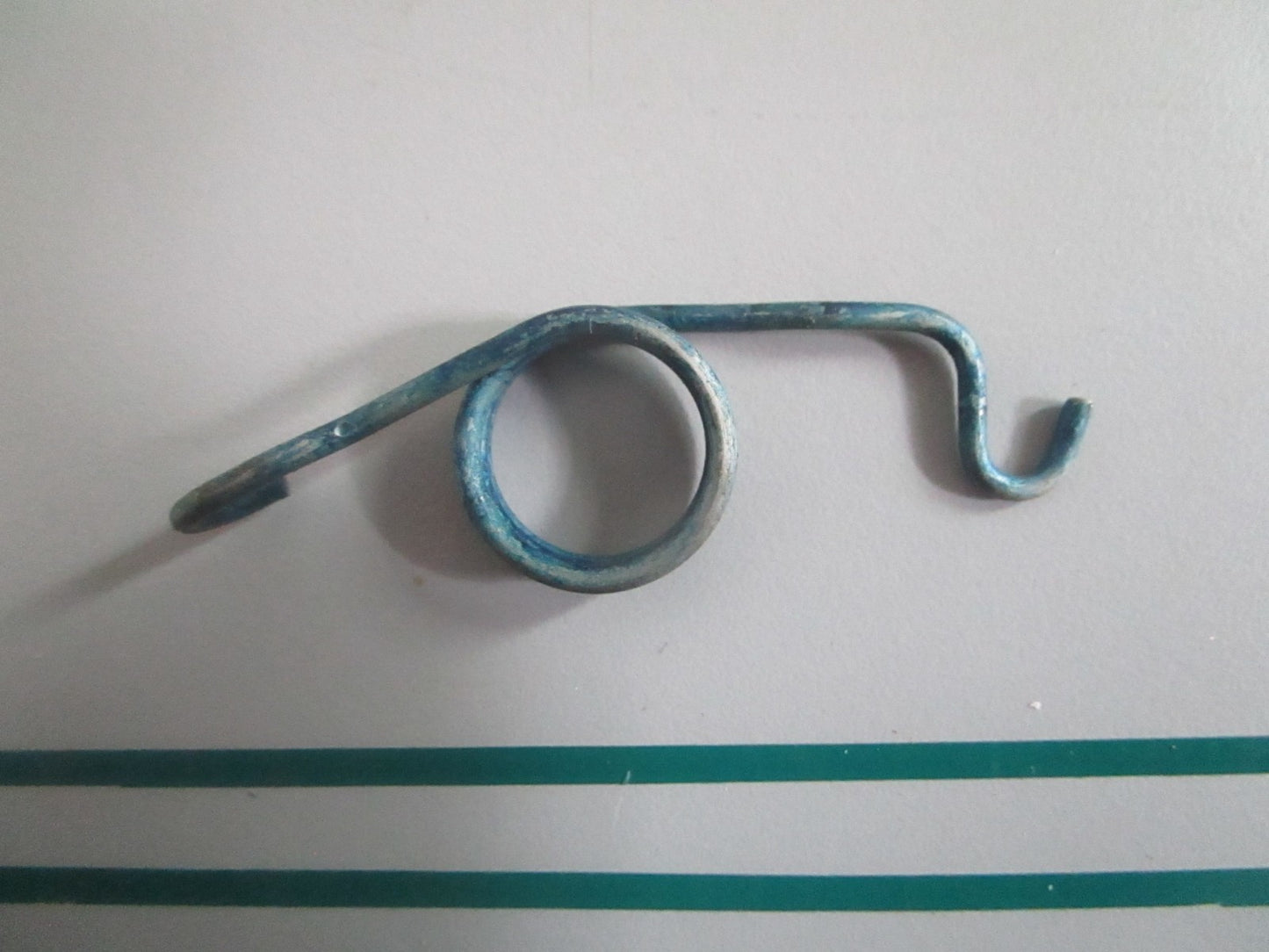 NEW OEM 321721 0321721 OMC Johnson Evinrude Spring 0820