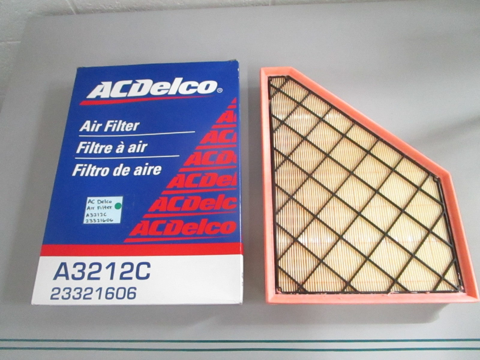 NEW OEM A3212C 23321606 AC Delco Air Filter 0820