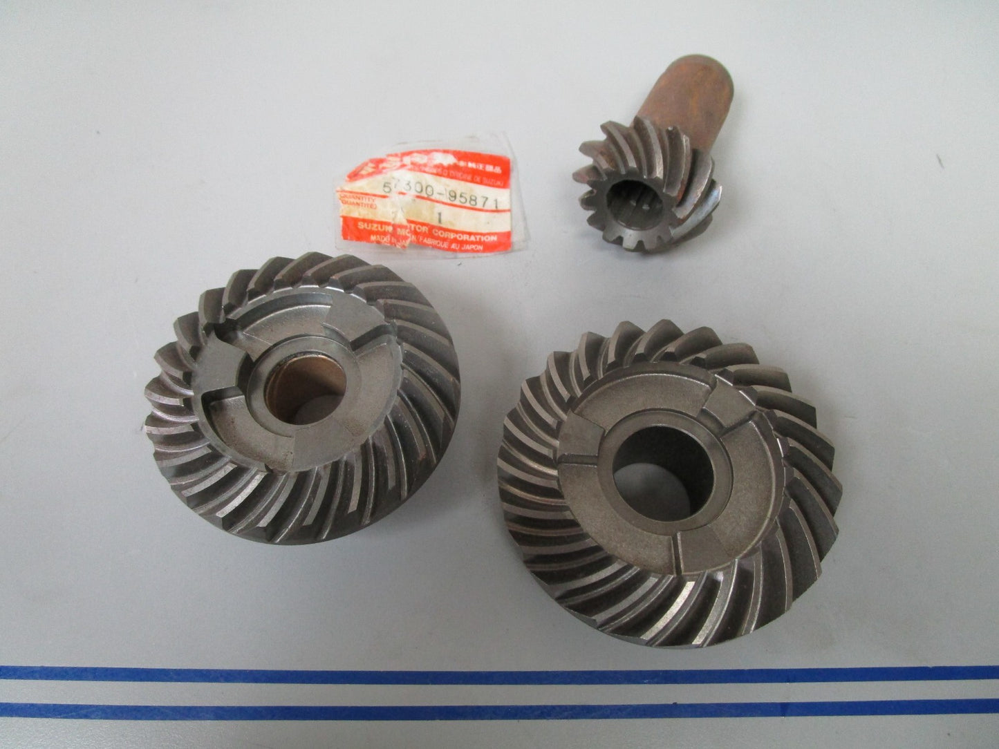 *NEW OEM* 0720 Suzuki 50hp Pinion Gear Set 57300-95871
