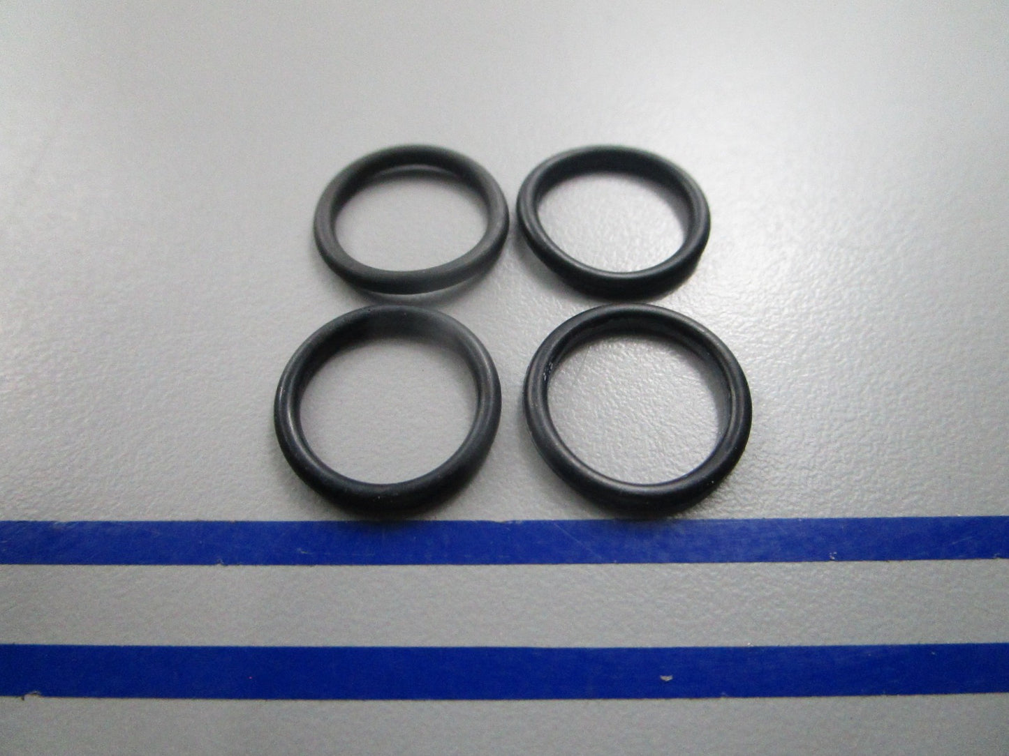NEW (LOT OF 4) 18-7165 Replaces: OMC 304174 Mercury 25-45253 Sierra O-Ring 0810