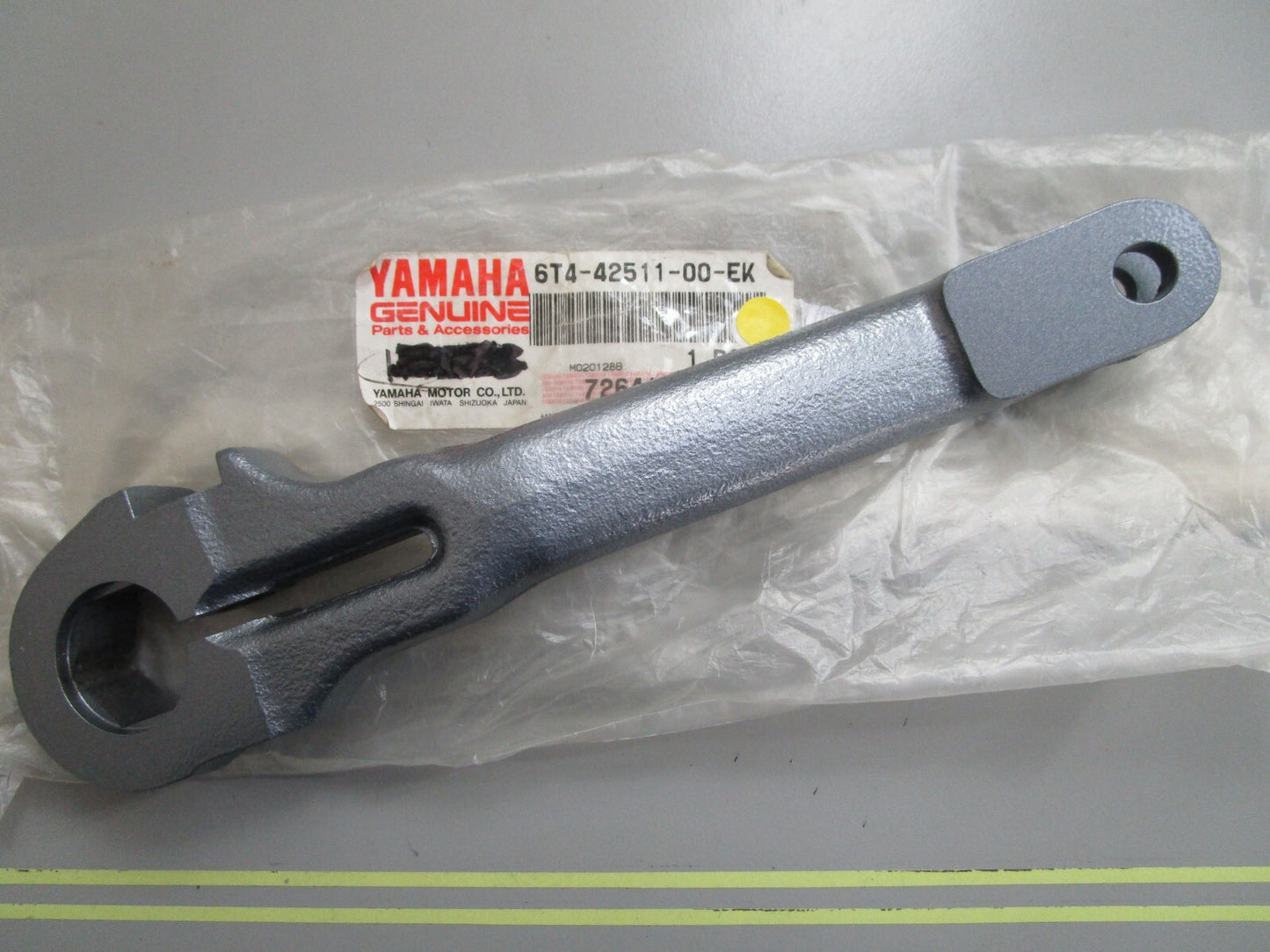 *NEW OEM* 0820 Yamaha Steering Bracket 6T4-42511-00-EK