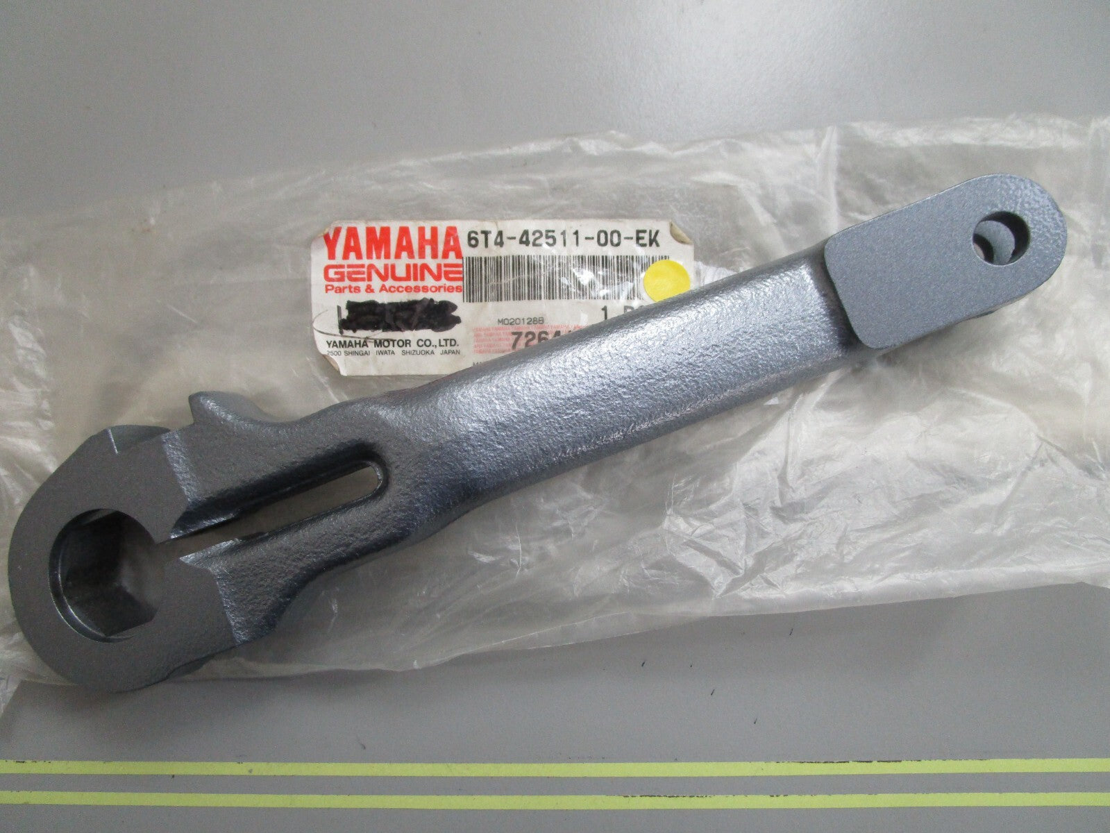 *NEW OEM* 0820 Yamaha Steering Bracket 6T4-42511-00-EK