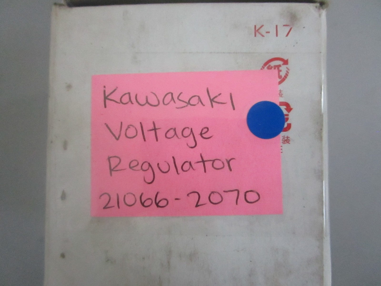 *NEW OEM* 0820 Kawasaki Voltage Regulator 21066-2070