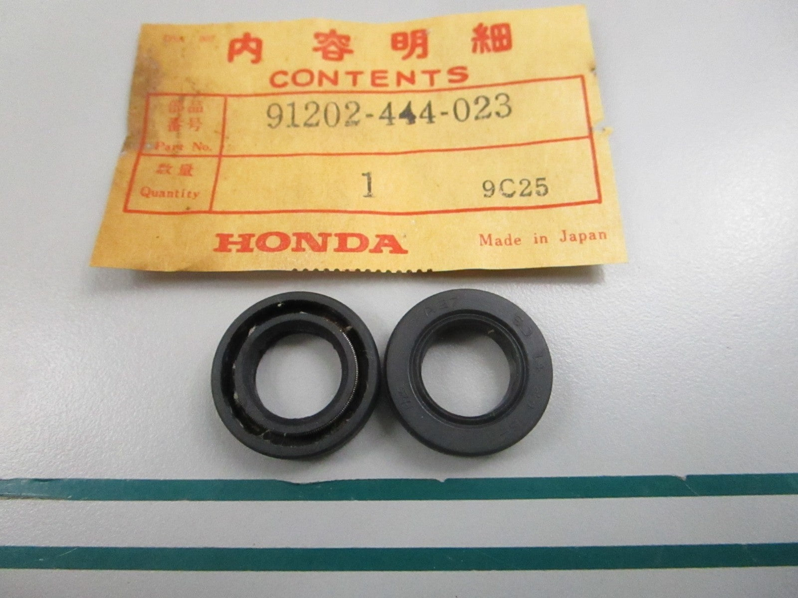 NEW OEM (LOT OF 2) 91202-444-023 Honda Oil Seal 0810