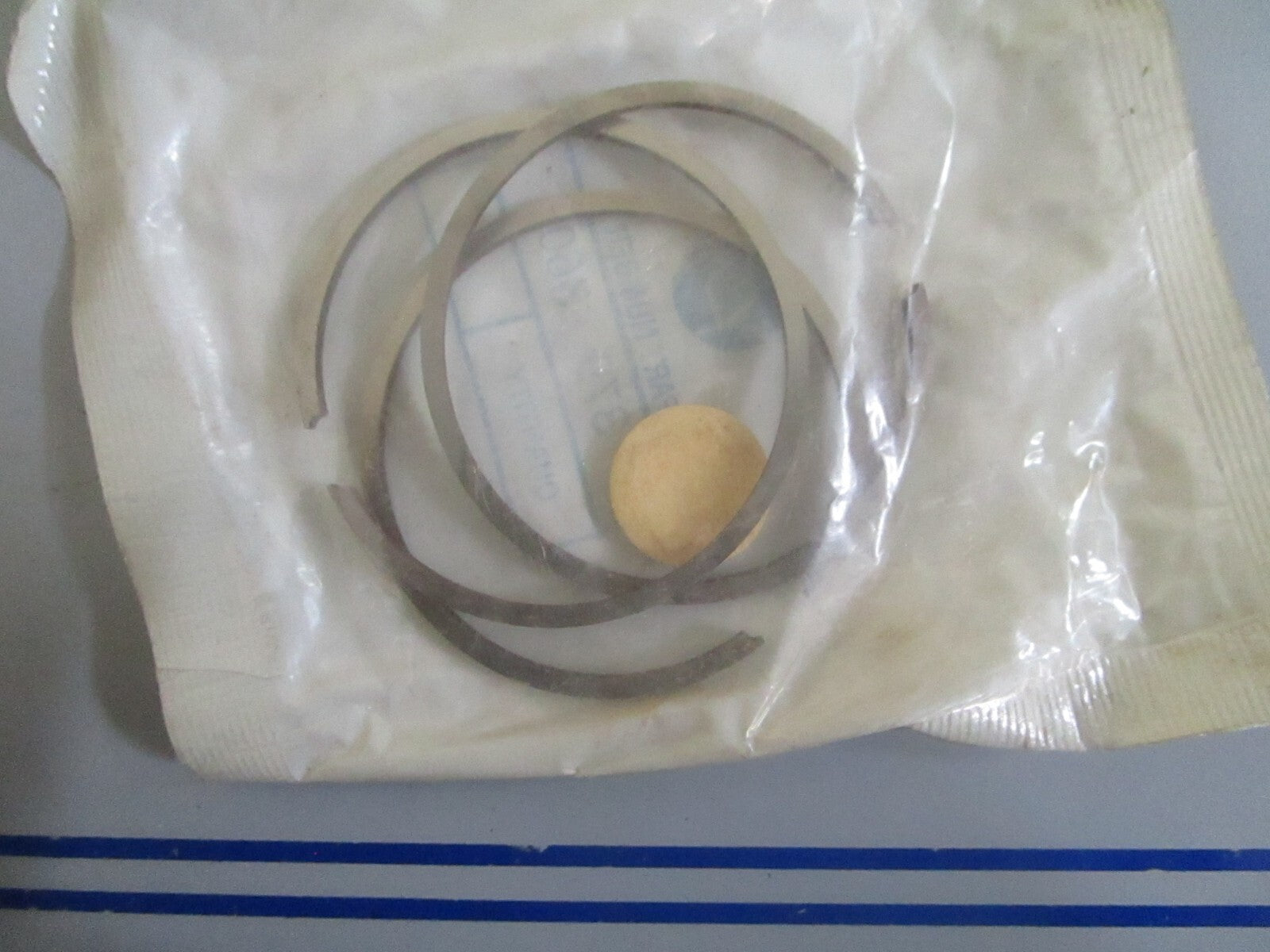 *NEW OEM* 0820 OMC Johnson Evinrude 3 Piston Ring Set 379360 0379360