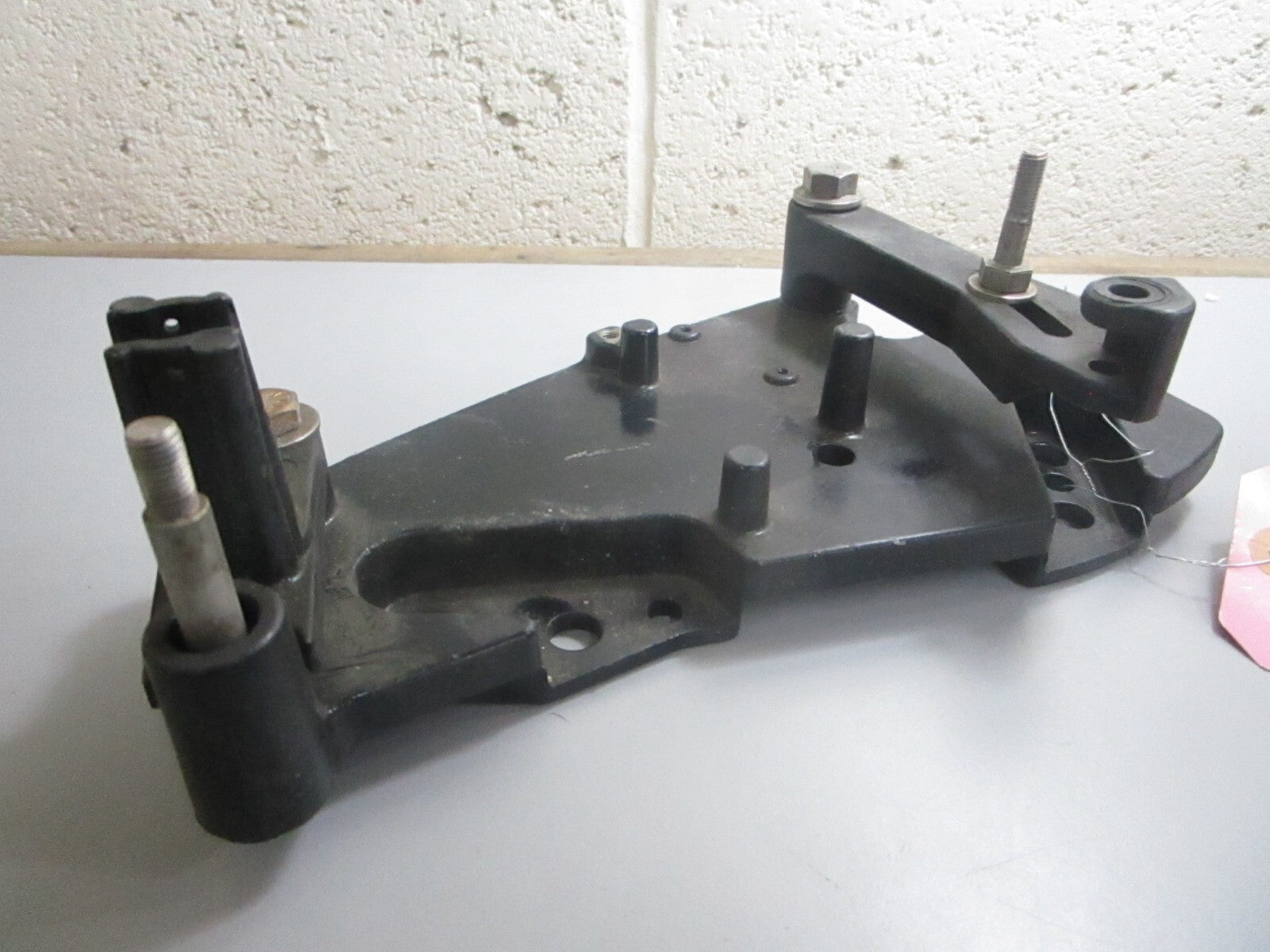 *NEW OEM* 0820 Mercury Quicksilver Bracket 99237A10