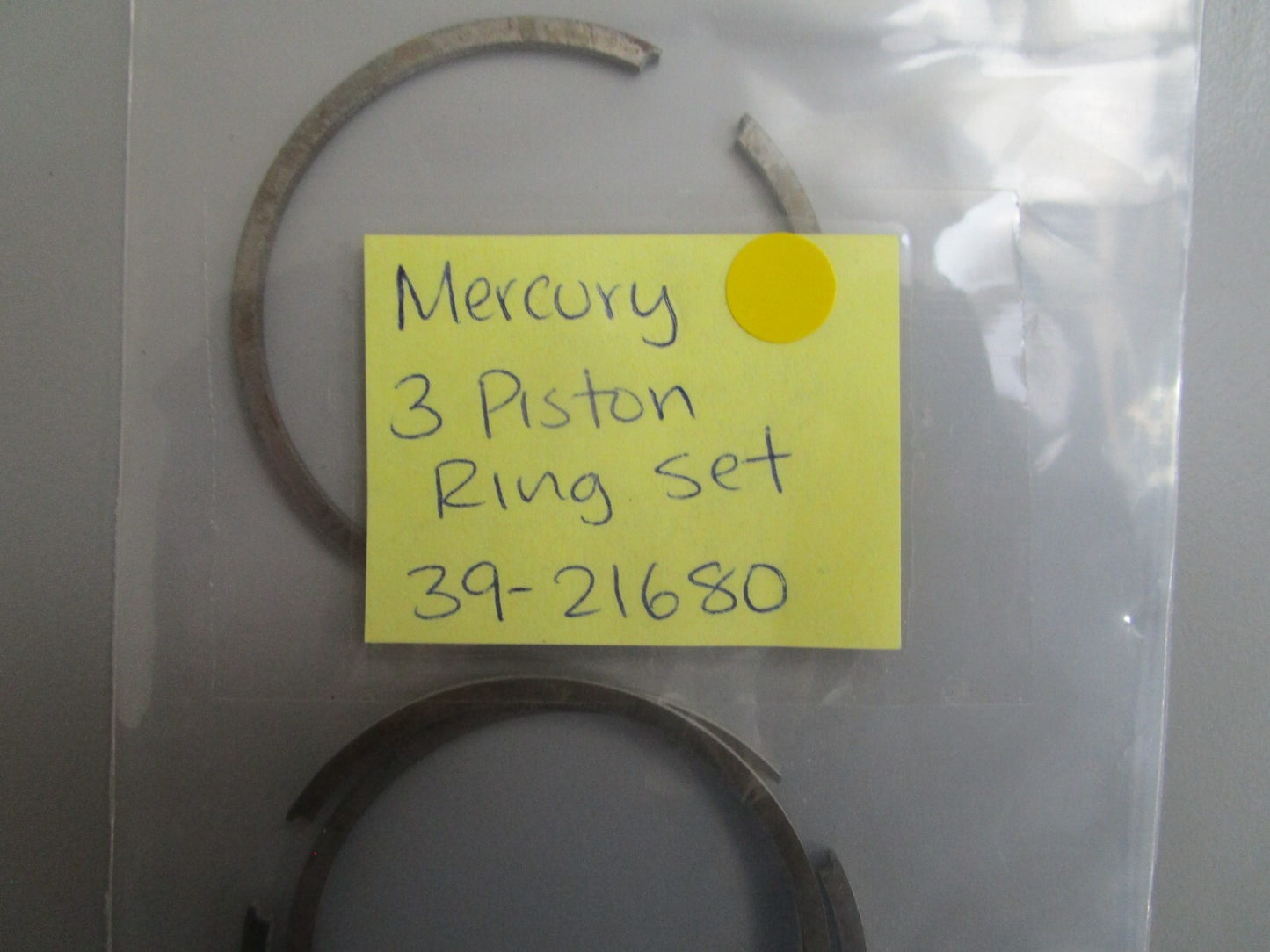 *NEW OEM* 0810 Mercury Quicksilver 2 Piston Ring Set 39-21680