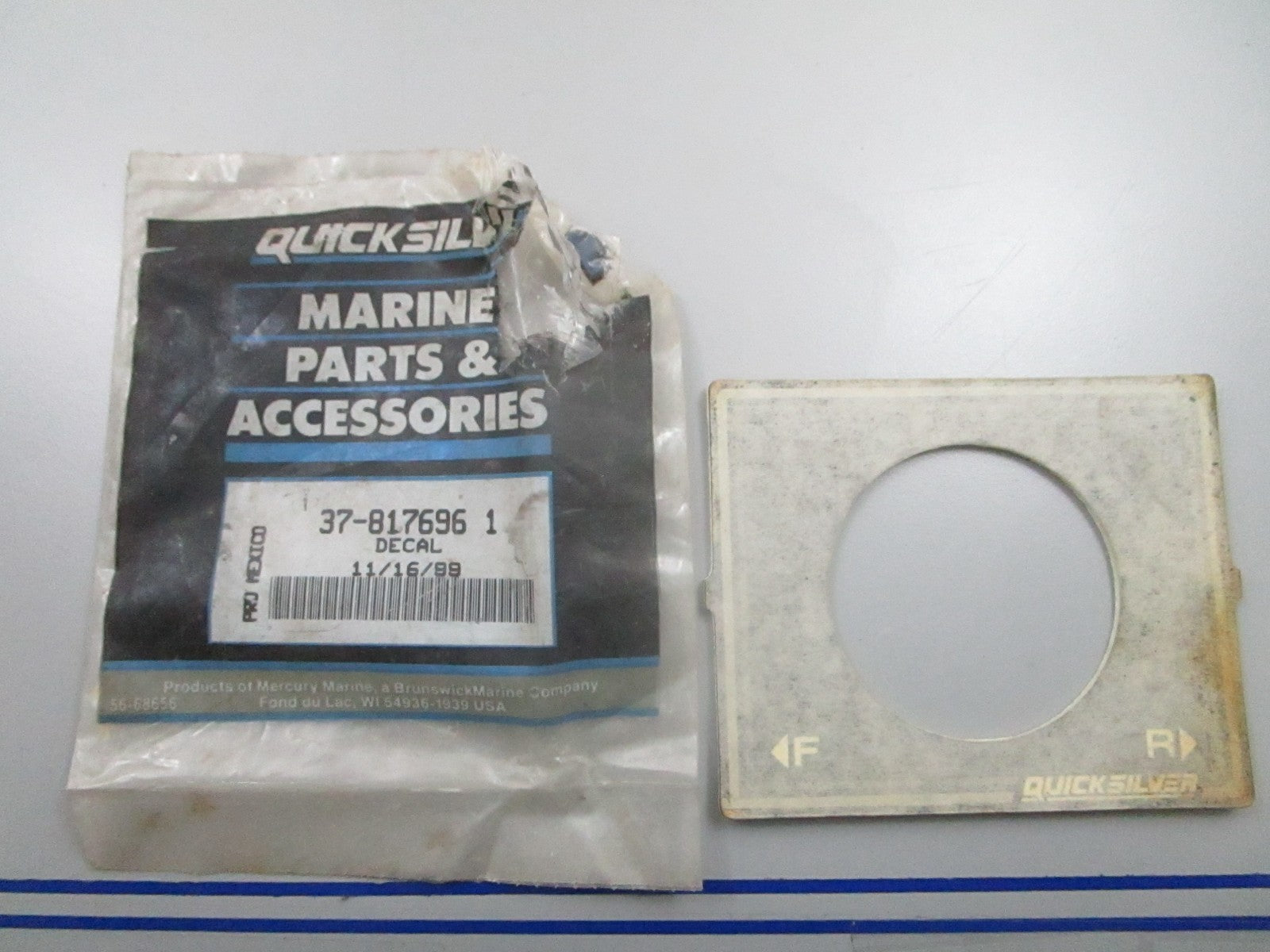 *NEW OEM* 0810 Mercury Quicksilver Decal 37-817696 1