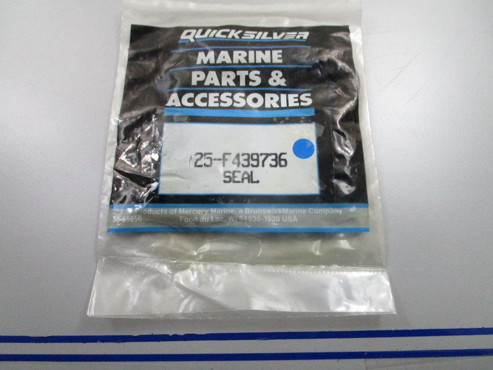 *NEW OEM* 0810 Mercury Quicksilver Seal 25-F439736