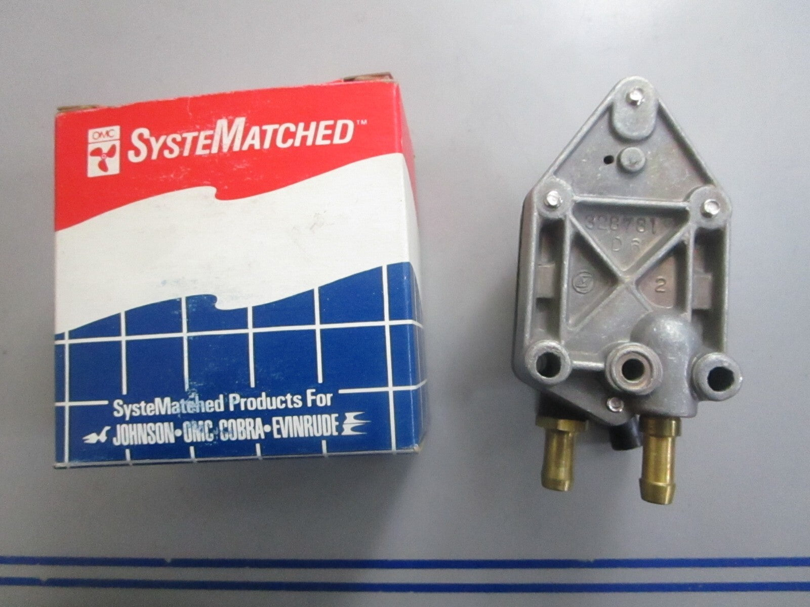 *NEW OEM* 0810 OMC Johnson Evinrude Vintage Fuel Pump Ay 398398 438554