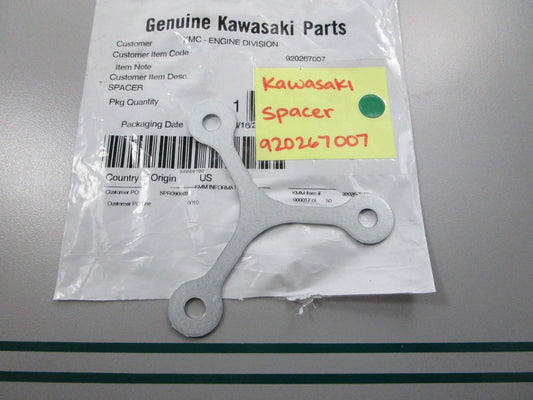 NEW OEM 920267007 Kawasaki Spacer 0810