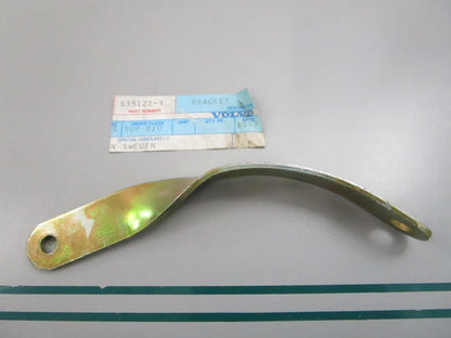 NEW OEM 835122 Volvo Penta Bracket 0810