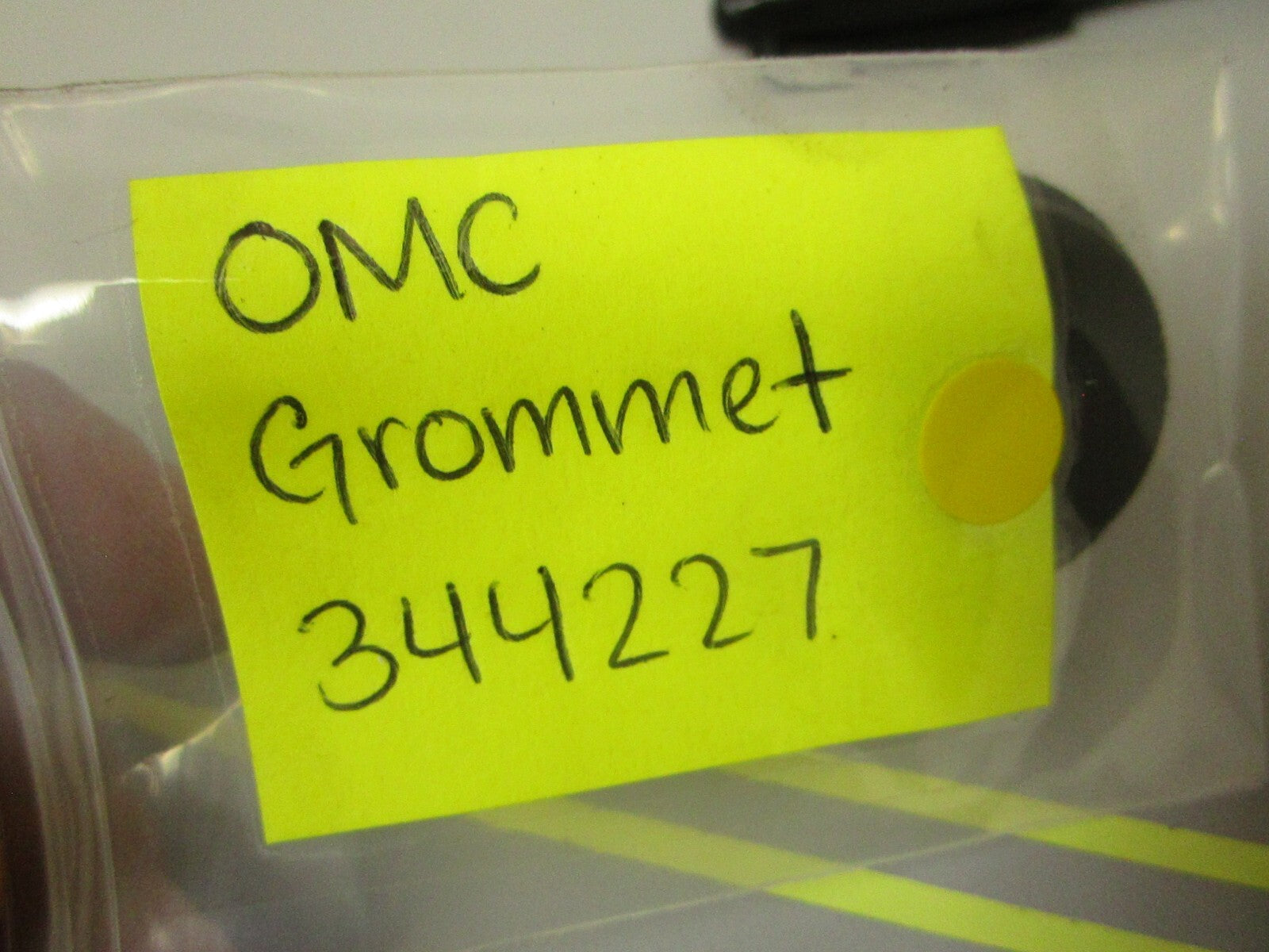 *NEW OEM* 0750 OMC Johnson Evinruide GROMMET 344227 0344227