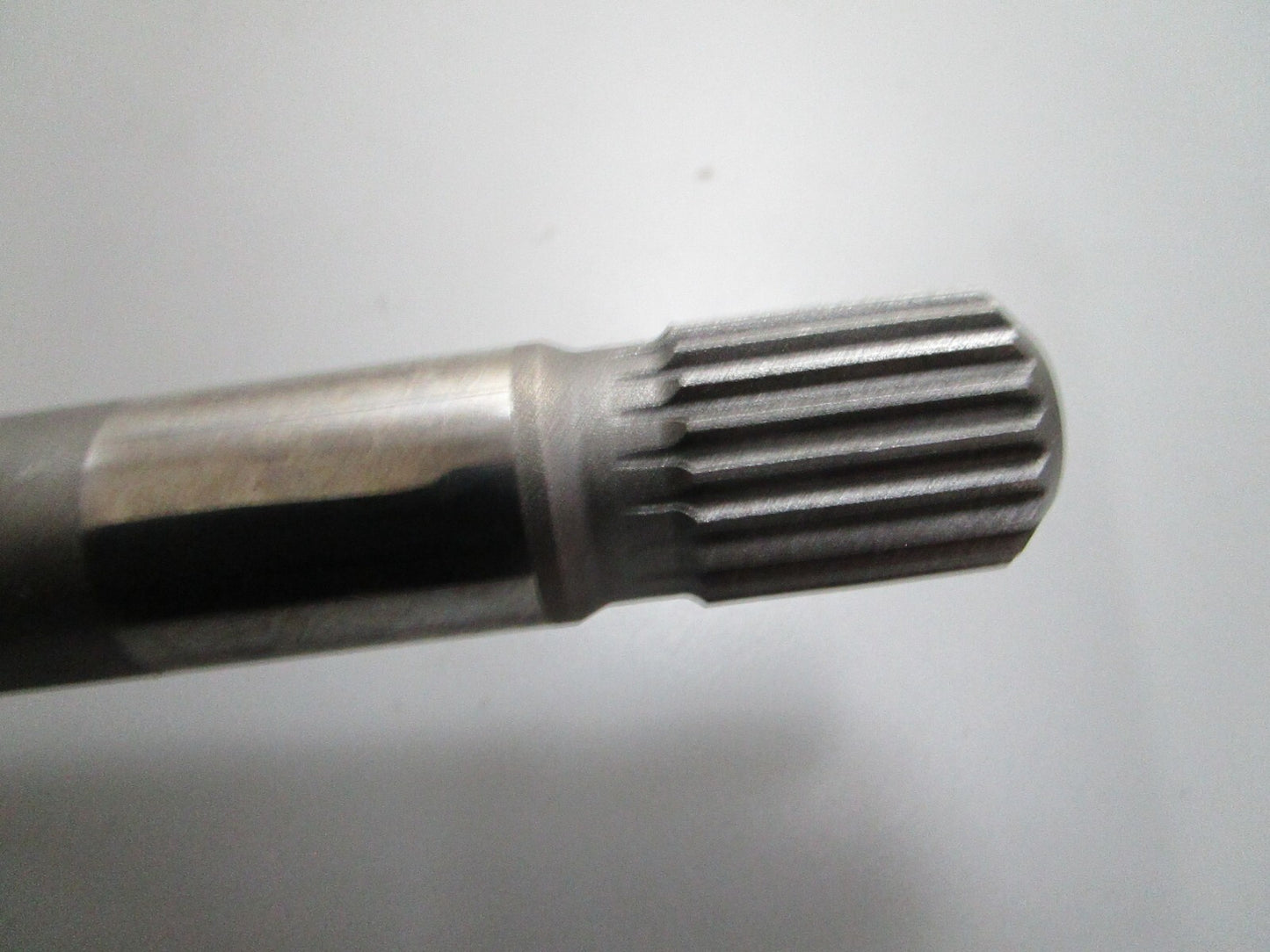 *NEW OEM* 0820 OMC Johnson Evinrude Drive Shaft 375377 0357377