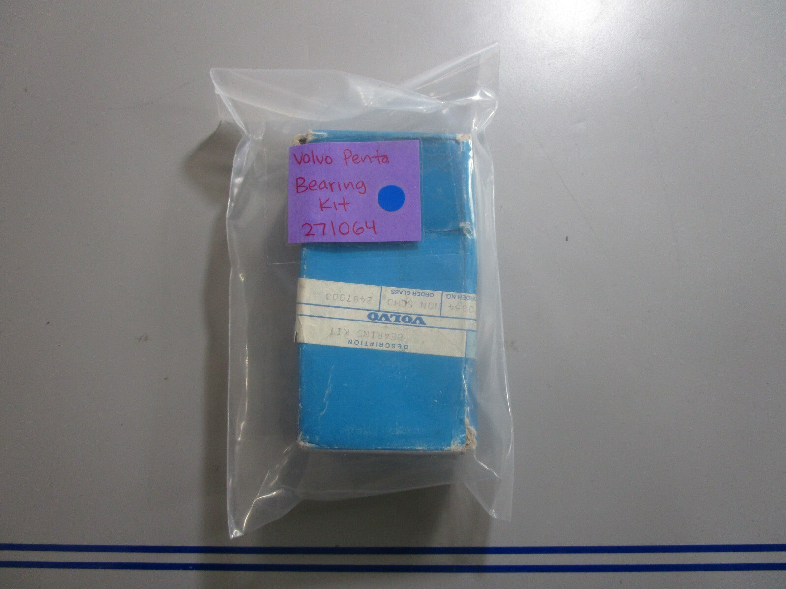 *NEW OEM* 0810 Volvo Penta Bearing Kit 271064