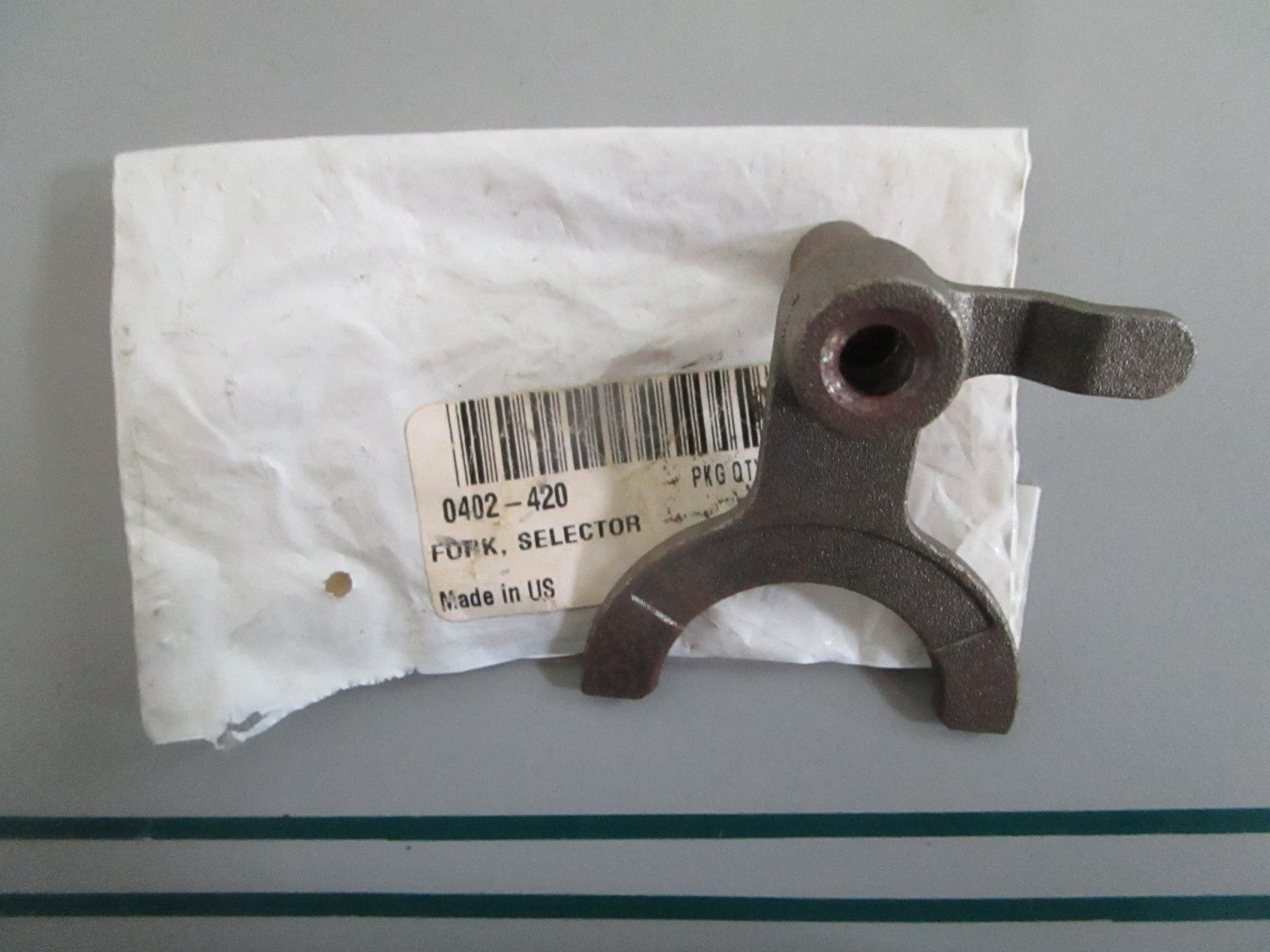 NEW OEM 0402-420 Arctic Cat Selector Fork 0820