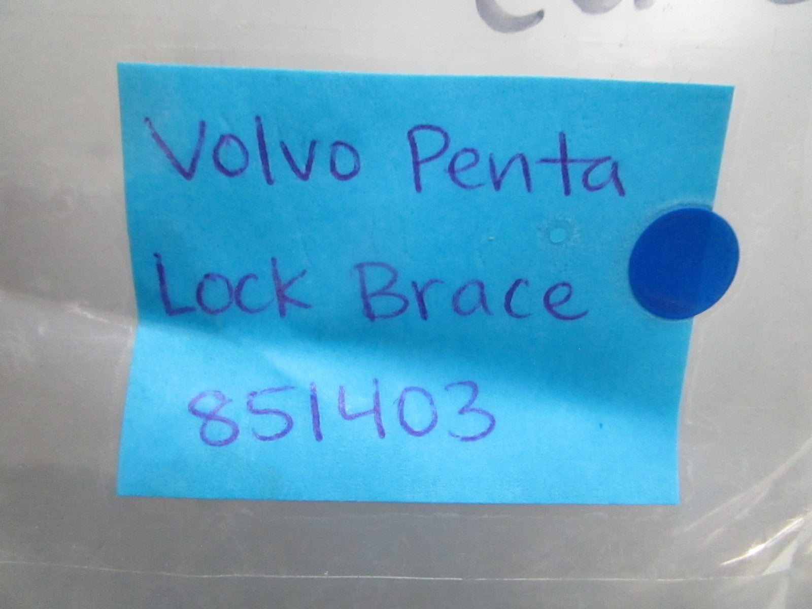 *NEW OEM* 0820 Volvo Penta Lock Brace 851403