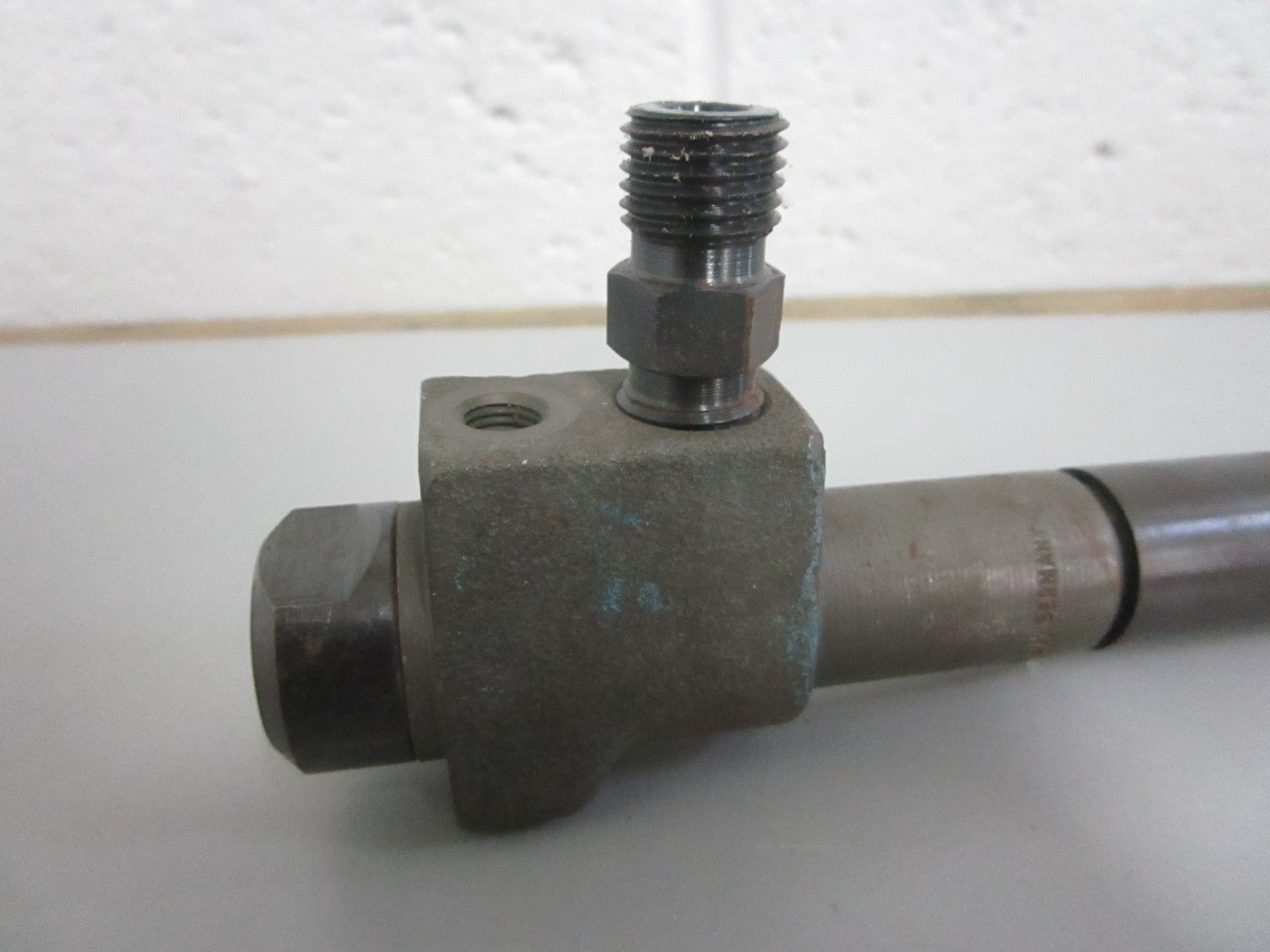 *NEW OEM* 0820 Volvo Penta Fuel Injector 833191