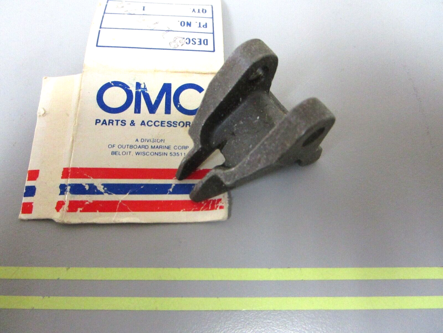 *NEW OEM* 0750 OMC Johnson Evinrude SHIFT LEVER BRACKET 317273 0317273