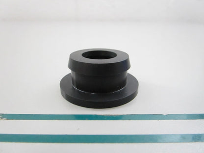 NEW OEM 3042401 Cummins Grommet Seal 0810
