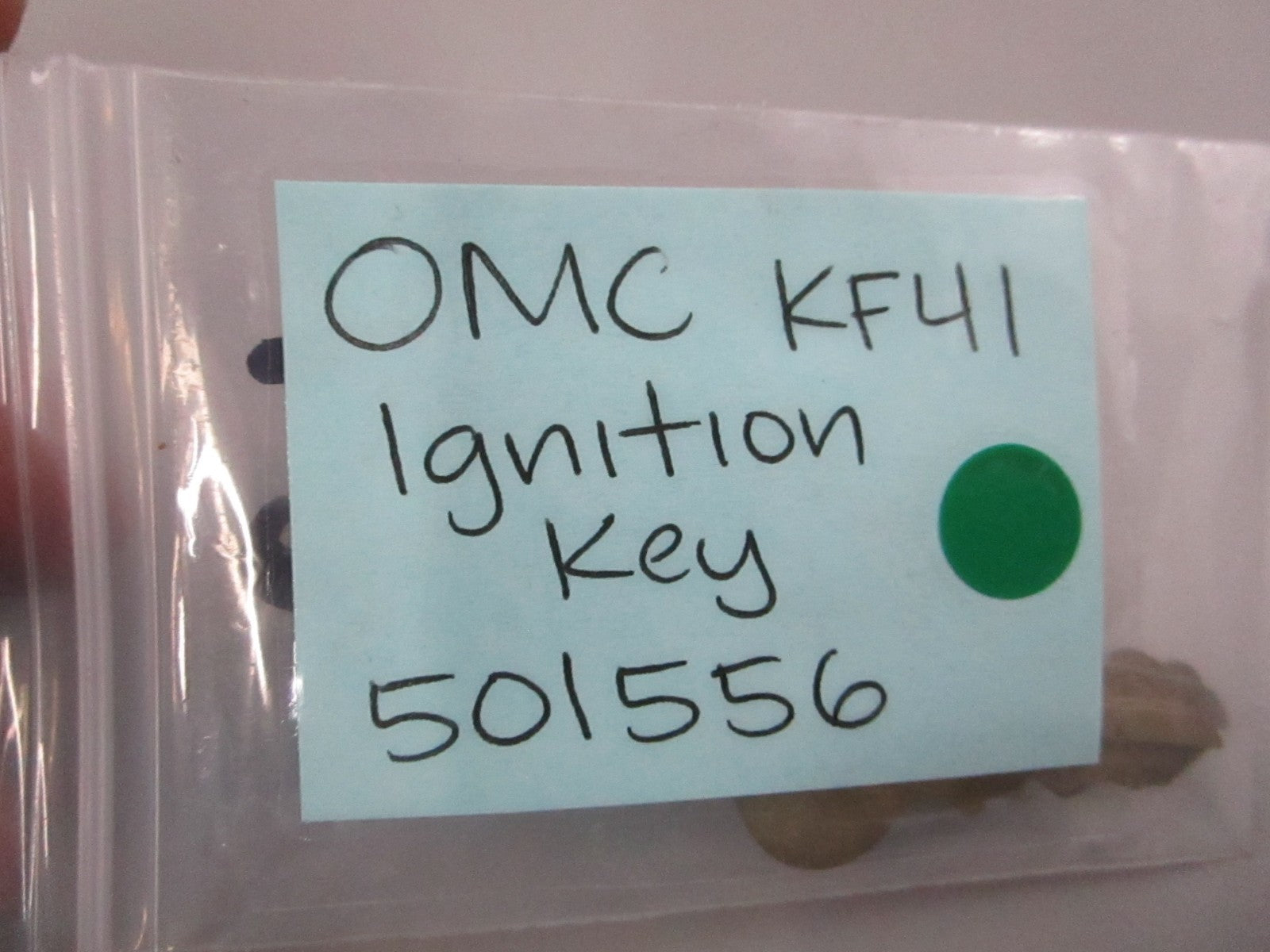 NEW OEM (LOT OF 2) 501556 0501556 OMC Johnson Evinrude KF 41 Ignition Key 0810