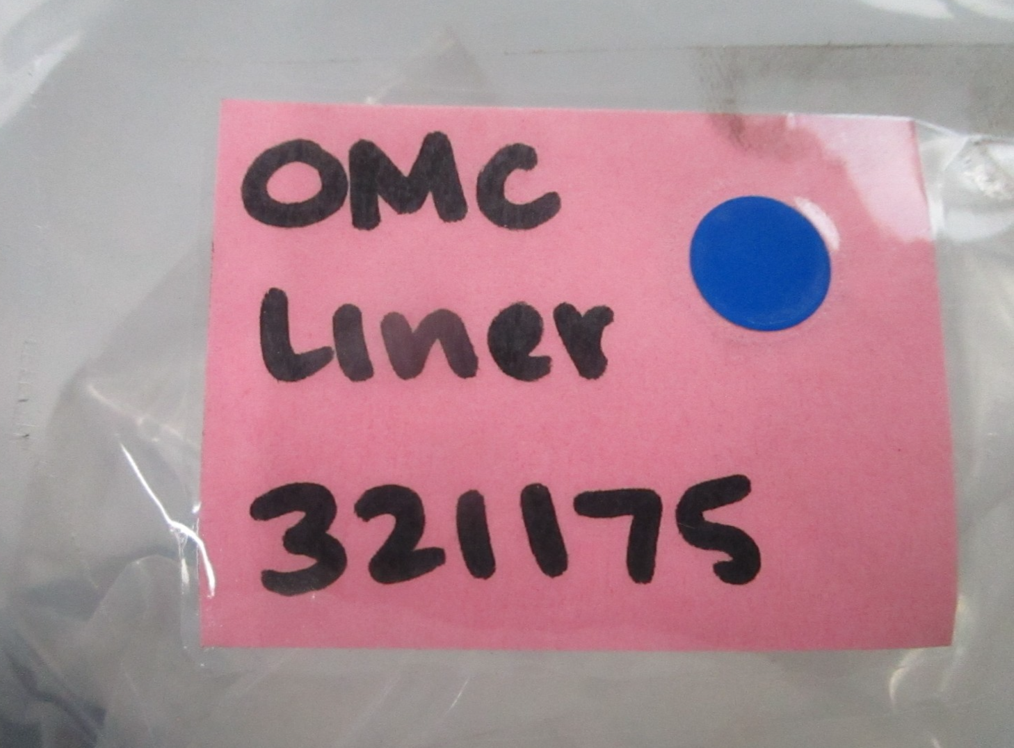 *NEW OEM* 0810 OMC Johnson Evinrude Liner 321175 0321175