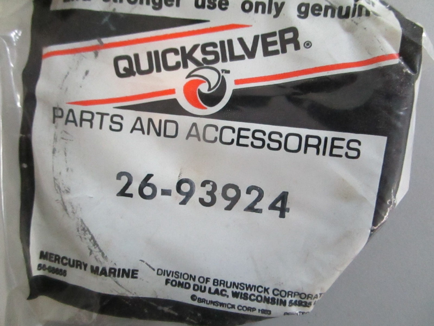 NEW OEM 26-93924 Mercury Quicksilver Seal 0820