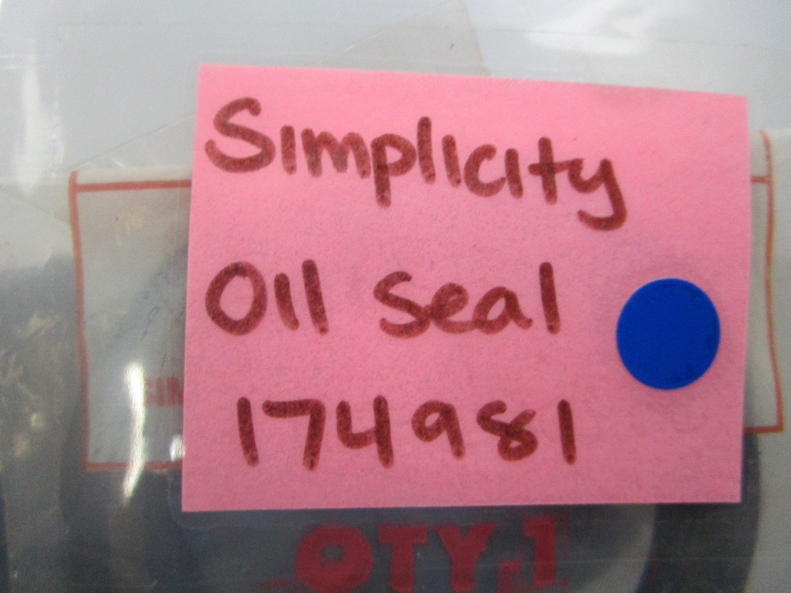 *NEW OEM* 0810 Simplicity Oil Seal 174981