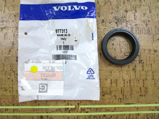 *NEW OEM* 0750 Volvo Penta SEALING RING 977313