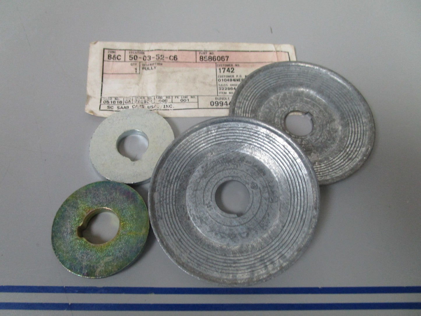 *NEW OEM* 0720 SAAB Pulley Assembly 8586067