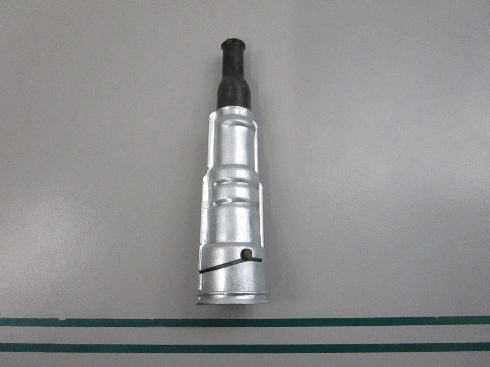 NEW OEM 0001565210 0356301022 Mercedes-Benz Bosch Spark Plug Connector 0810