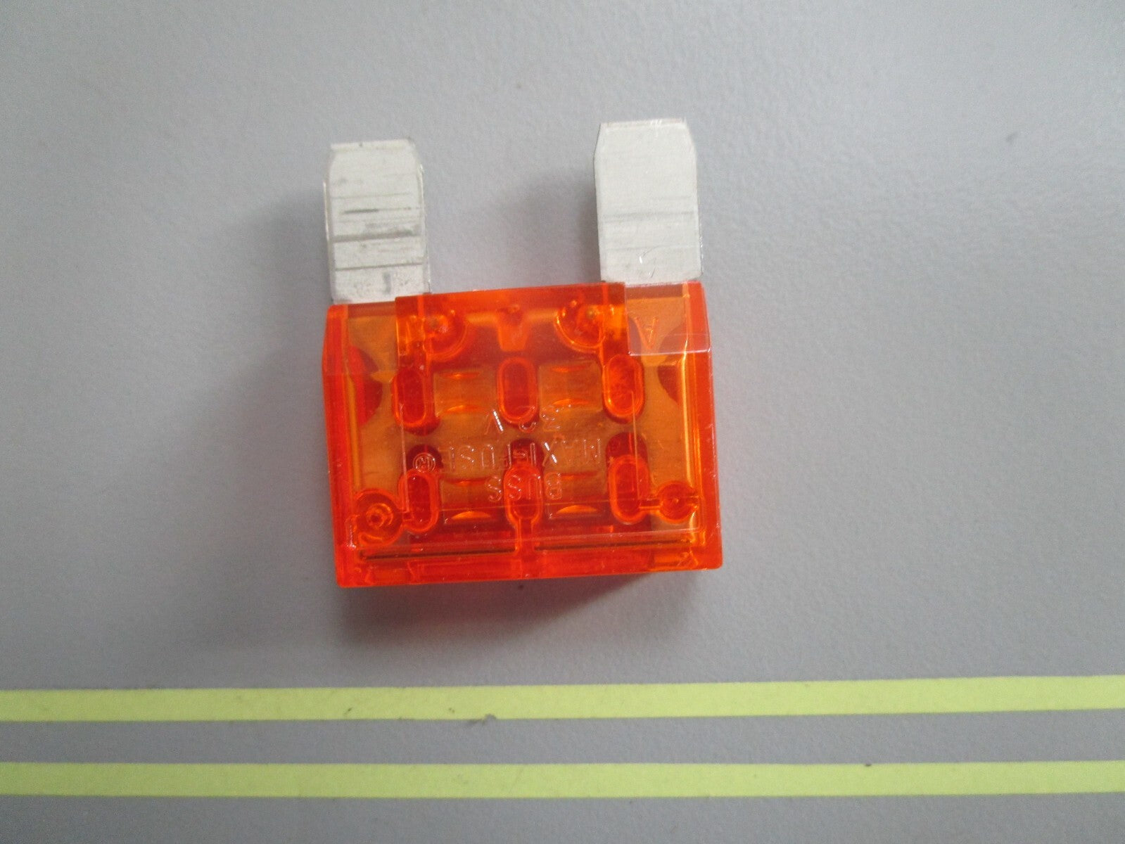 *NEW OEM* 0810 Volvo Penta Fuse 3841371