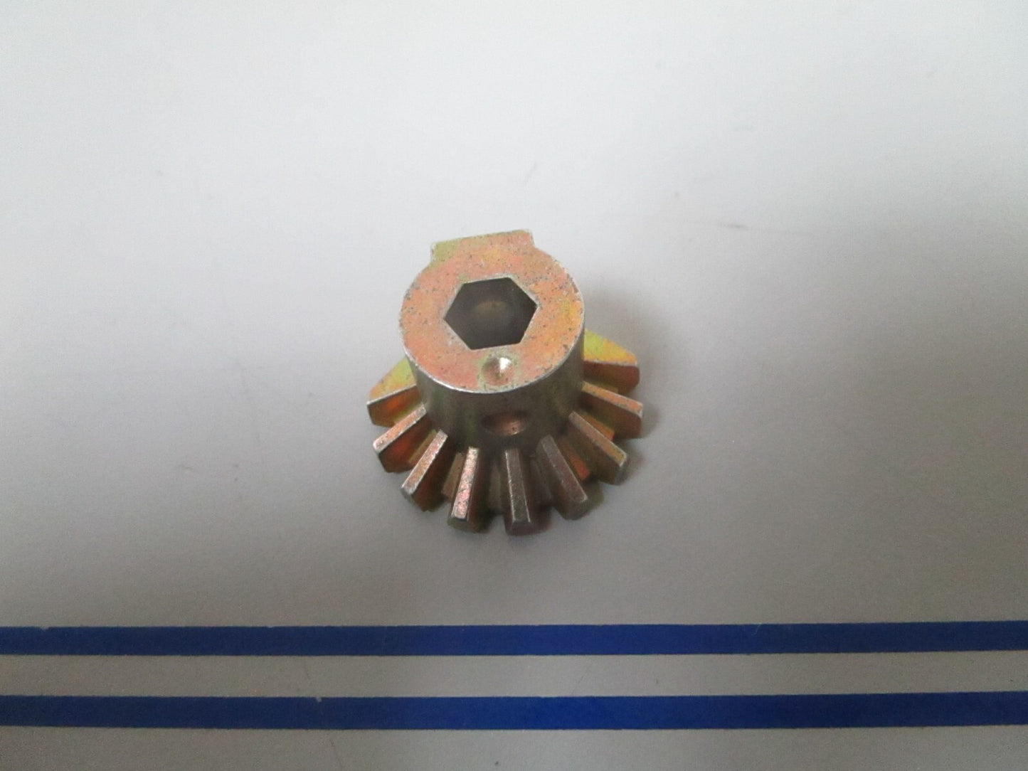 *NEW OEM* 0810 OMC Johnson Evinrude Shift Shaft Gear 324608 0324608