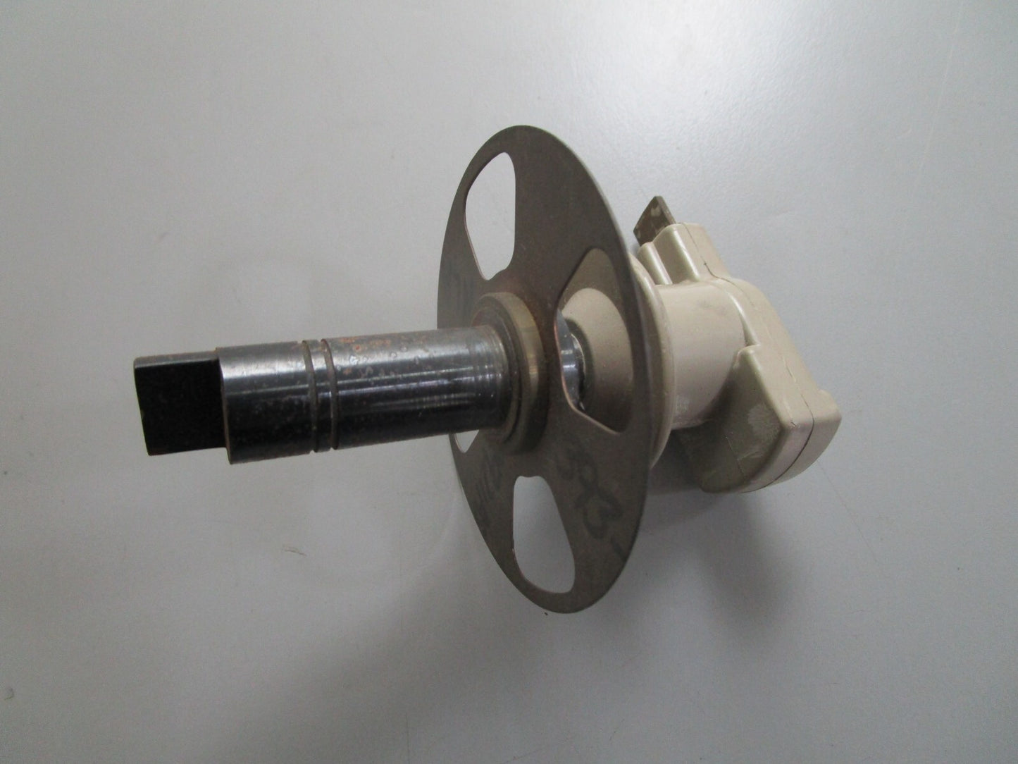 *NEW OEM* 0820 Mercury Quicksilver Rotor Shaft Assy 393-2921A5