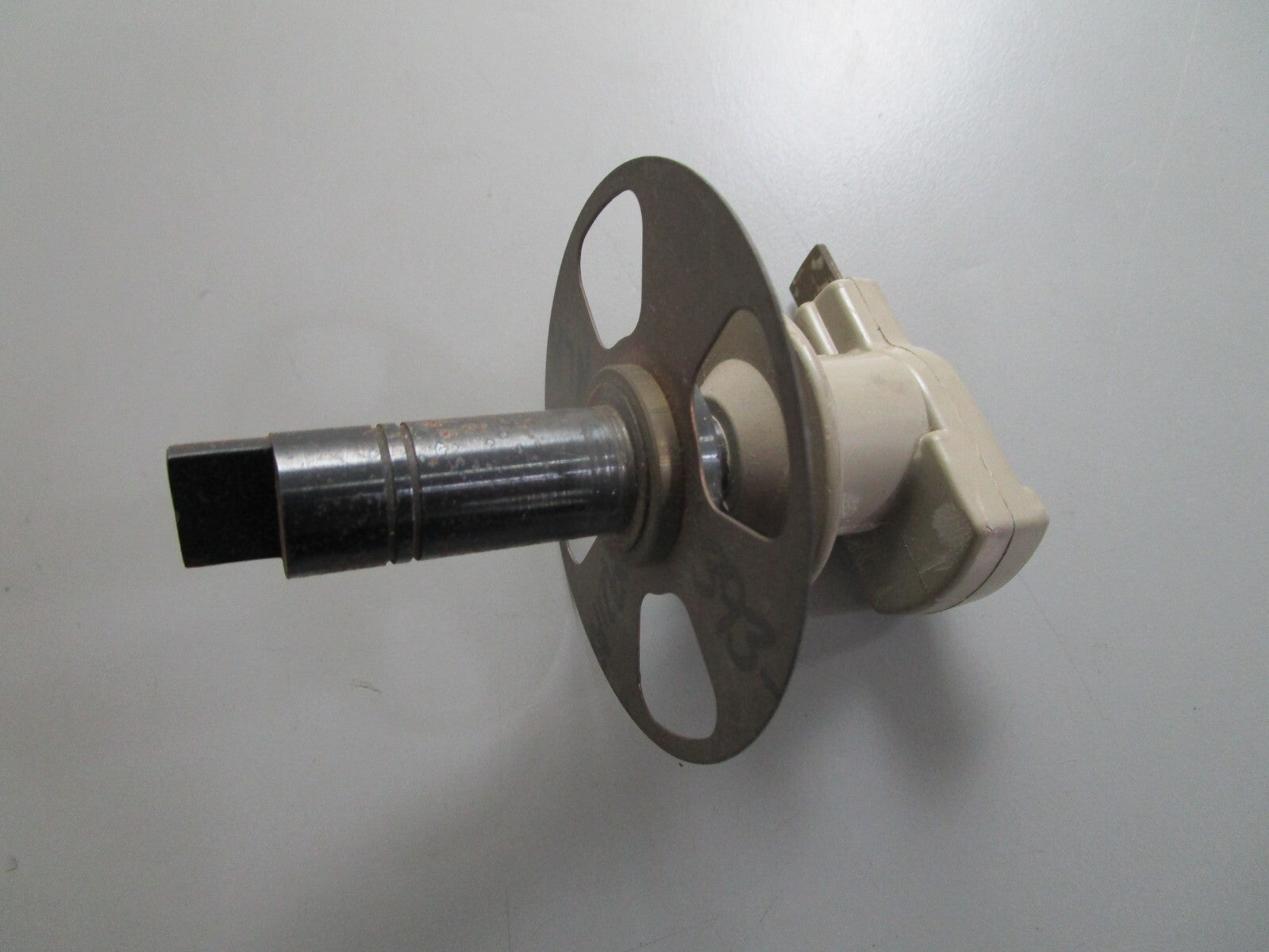 *NEW OEM* 0820 Mercury Quicksilver Rotor Shaft Assy 393-2921A5