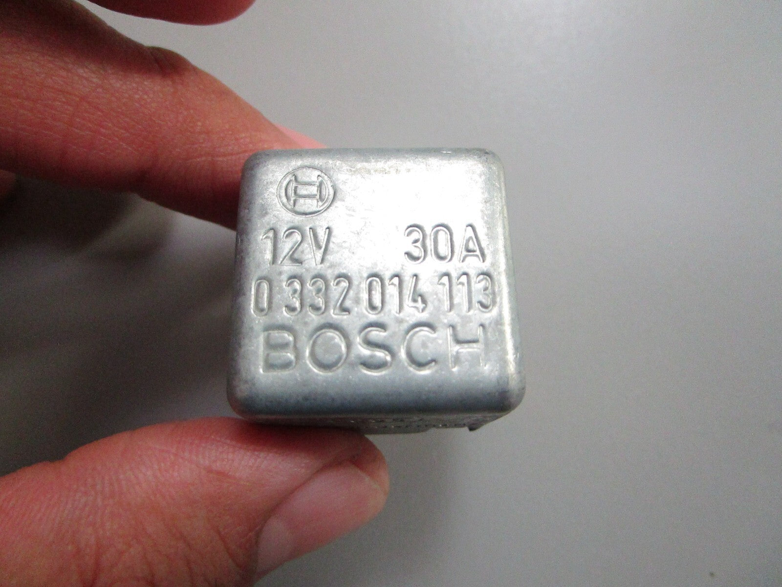 *NEW OEM* 0810 Volvo Penta Relay 876037