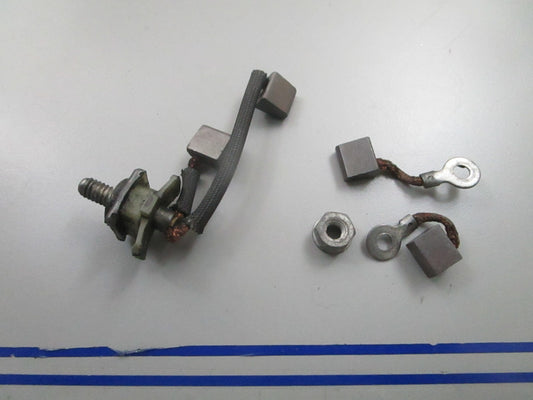 *NEW OEM* 0810 OMC Johnson Evinrude Brush Set 391750 0391750