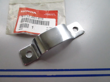 NEW OEM 81112-001-810 Honda Stay Carrier 0810