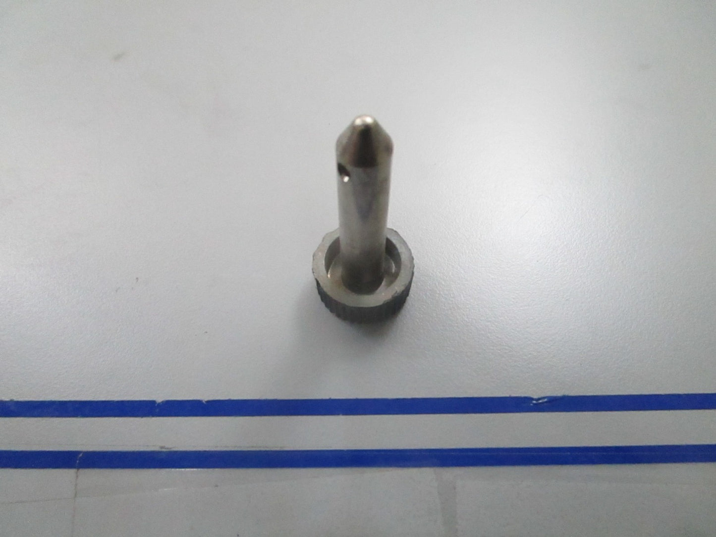 *NEW OEM* 0810 OMC Johnson Evinrude Knob & Lock 377472 0377472