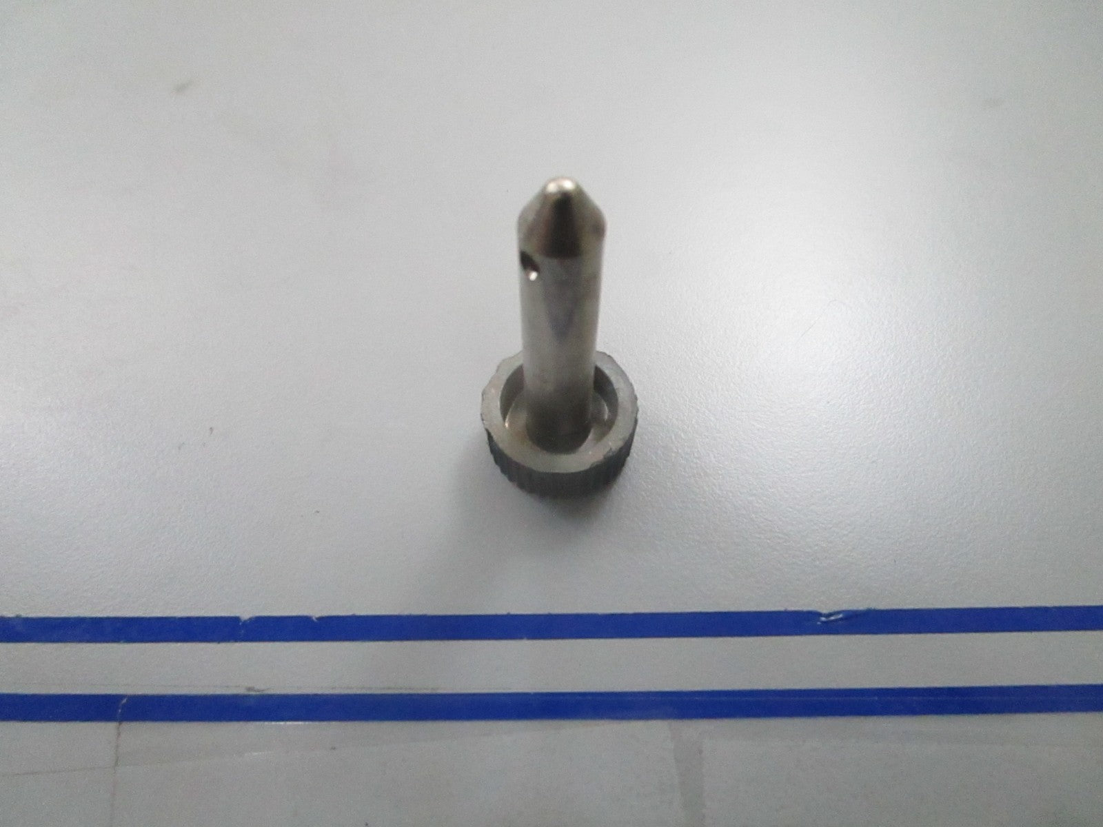 *NEW OEM* 0810 OMC Johnson Evinrude Knob & Lock 377472 0377472